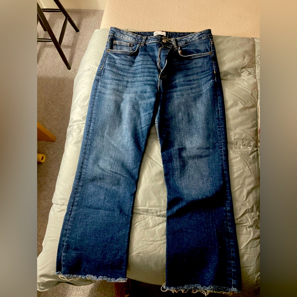 Zara kick crop raw hem jeans sz 14